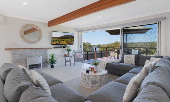 Coolangatta House | Riverside Retreat, Coolangatta, near Seven Mile Beach