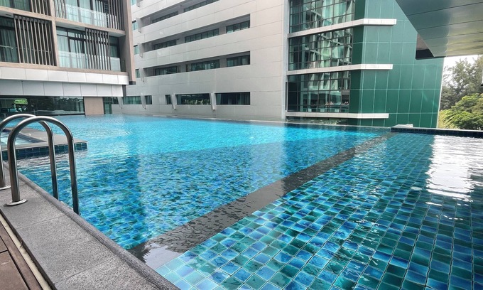 Downtown Kota Kinabalu Apartment | Riverson soho kota minabalu near imago