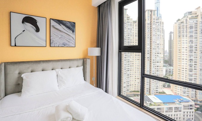 Hang Xanh Apartment | Riverview Premium 2-Beds 86m2 w/Pool @ OpalTower SaigonPearl