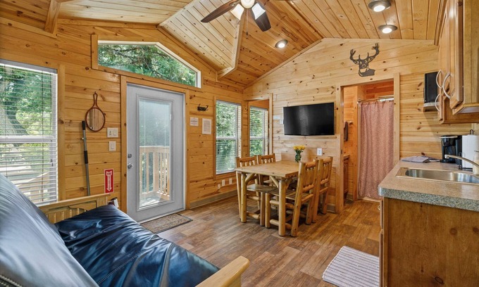 Kernville Cabin | Riverwalk Cabin at KRS Campground (Cabin 21)