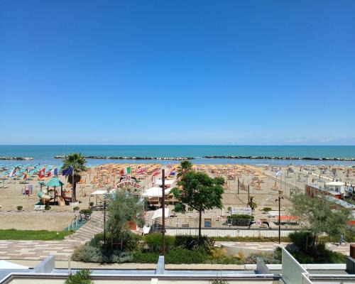 Torre Pedrera Apartment | RN003 - Torre Pedrera, esclusivo trilocale fronte mare con balcone