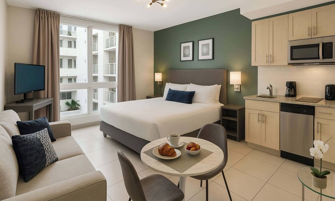 Brickell Apartment | Roami at Habitat Brickell | Pool+Gym | Suite