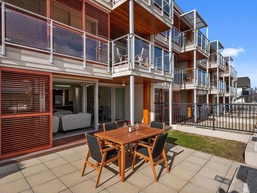 Taupo House | Roberts Retreat - Taupo Holiday Home