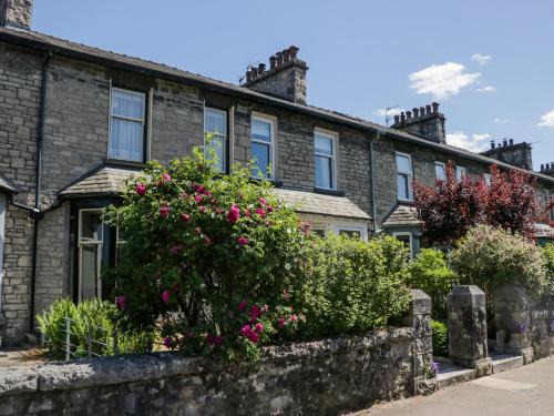 Kendal House | Robin's Retreat