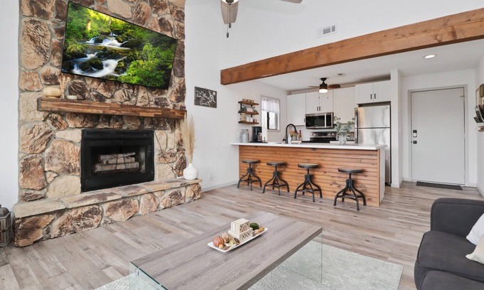 Lake Ozark Condo | Robinwood Lake Therapy