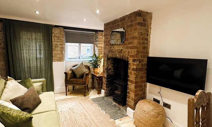 Chipping Norton House | Rock Hill - Chipping Norton, Trendy Townhouse in Chipping Norton
