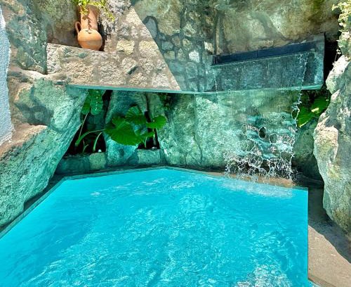 Forio Villa | Rock House Villa