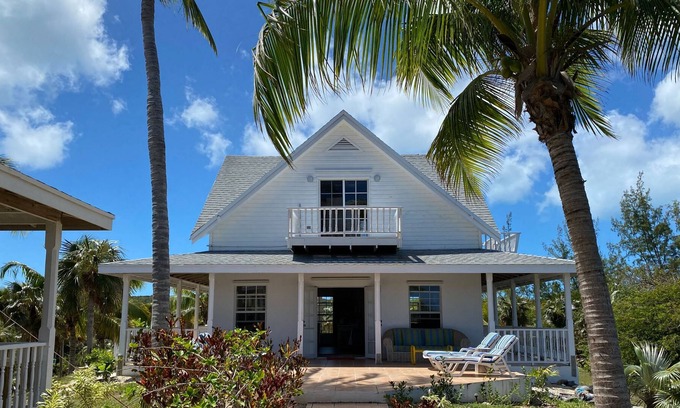 Double Bay House | Rocks Retreat by Eleuthera Vacation Rentals