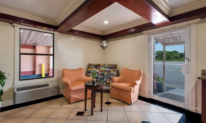 Viavant - Venetian Isles Hotel | Rodeway Inn & Suites New Orleans East