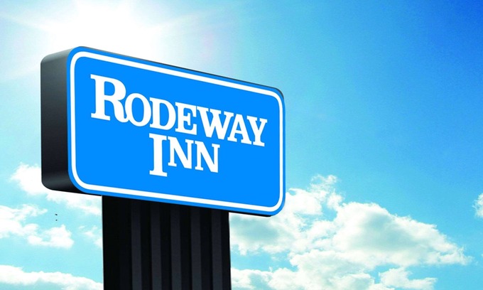 Raton Hotel | Rodeway Inn & Suites Raton