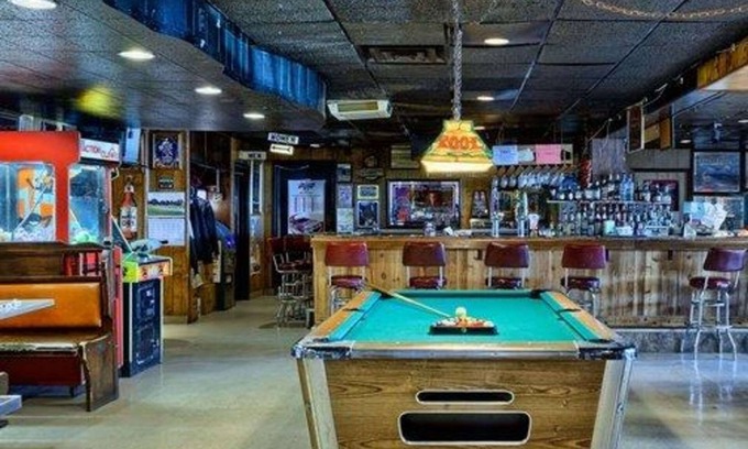 Muskegon Hotel | Rodeway Inn