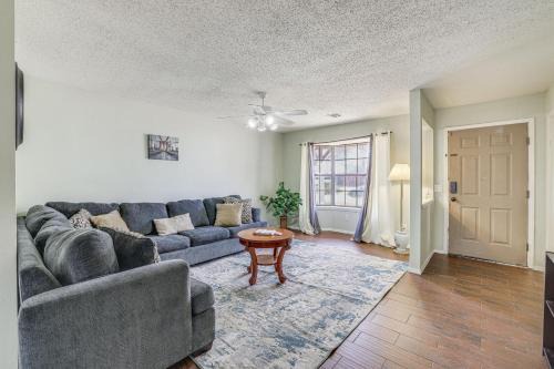Rogers House | Rogers Vacation Home with Yard 5 Mi to Bentonville