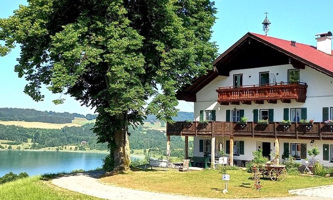Oberhofen am Irrsee Apartment | Roiderhof Irrsee