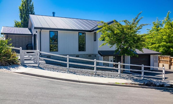 Hanmer Springs House | Rolki House - Hanmer Springs Holiday Home