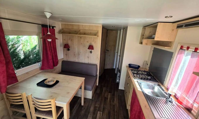 Meschers-sur-Gironde Cabin | Rollen 2 Schlafzimmer* 4 Personen