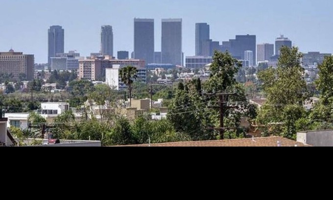 Melrose Bed & Breakfast | Romantic Beverly Hills Getaway LOFT