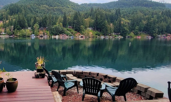 Port Angeles Cottage | Romantic cottage w/spacious private dock on Lake Sutherland, Kayak/SUP, WiFi