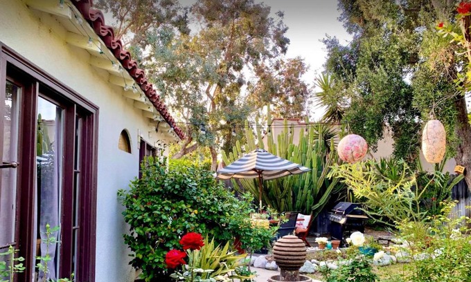 Atwater Village House | Romantic cottage with amazing garden