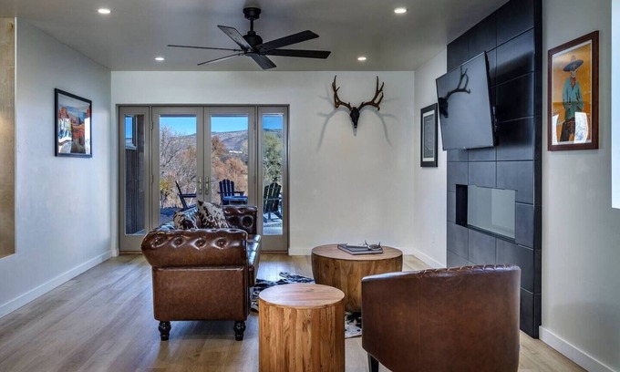 Cornville House | Romantic wine country escape - cedar hot tub, sunrise mountain views, creekside location, harvest season!