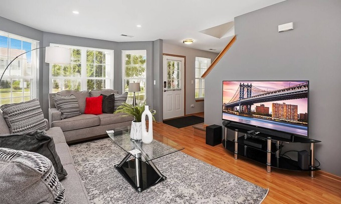 Romeoville House | Romeoville Rental - Harmony Ln