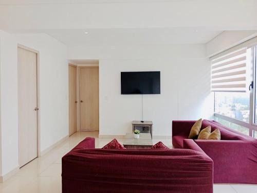 Los Alpes Apartment | Romulo OFarril 2parking-3BR-2BA