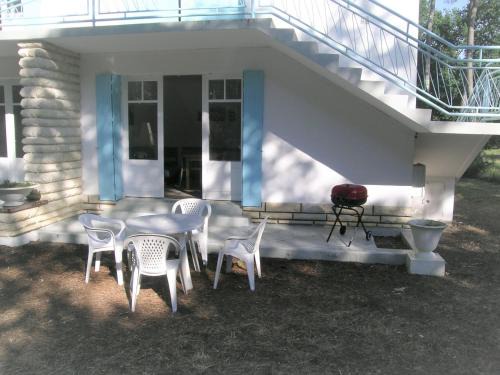 La Tremblade Apartment | Ronce-les-Bains - APPARTEMENT REZ-DE-CHAUSSÉE droit - 90m de la PLAGE