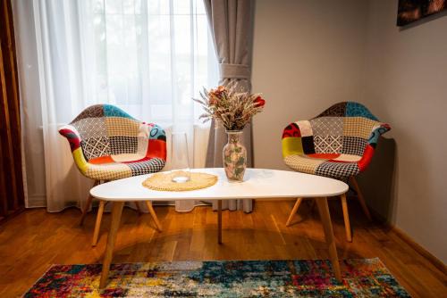 Livezeni House | Roni House