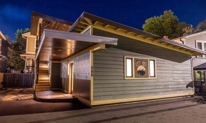 Bryson City House | Rooftop Deck-Downtown Bryson City-Walk to it ALL