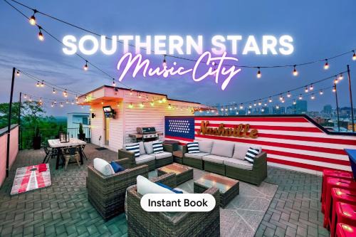Nashville House | Rooftop Deck & Shuffleboard BBQ Near Downtown