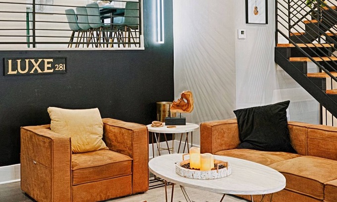 New Pathways House | Rooftop Patio/3 Mins to Downtown/Stylish House