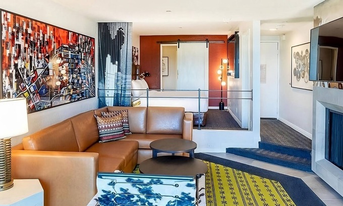 Norma Triangle House | Rooftop Pool, Poolside Bar, Pets Allowed. Close to Petersen Automotive Museum