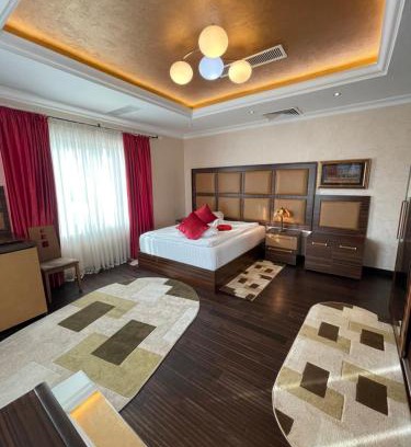 Craiova Apartment | Rooftop studio