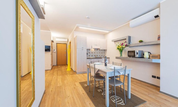 Alba Apartment | Room 176, Alba town