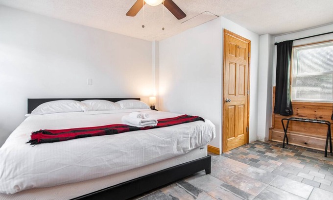 Balsam Lake Apartment | Room 8 Boutique Hotel Balsam Lake, WI