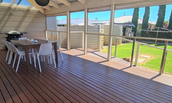 Lacepede House | Room For The Whole Family - Large 5 Bedroom Holiday Home