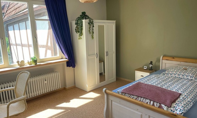 Schlitz Apartment | Room 'Friedrich' with Shared Terrace and Wi-Fi