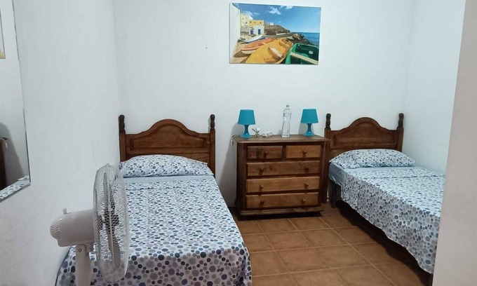 Los Gavilanes House | Room in a low 2 beds single shared house