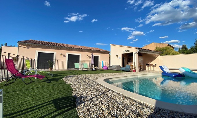 Malaucene Apartment | Room in a Villa at the Foot of Ventoux