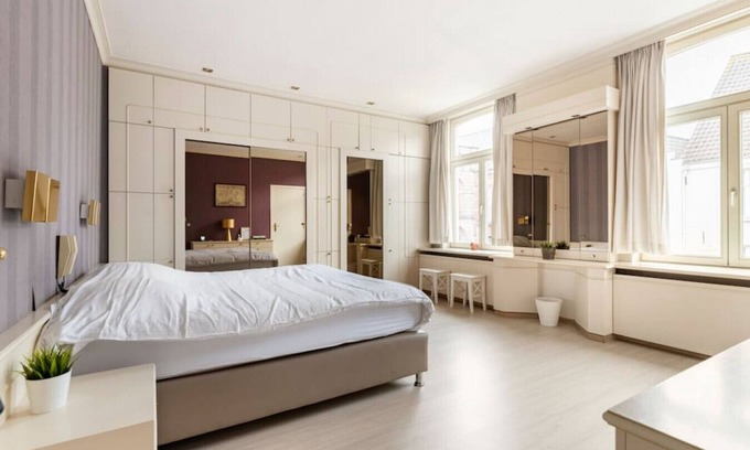 Historical Center Bruges Apartment | ROOM N°2 - Suite Stays Bruges