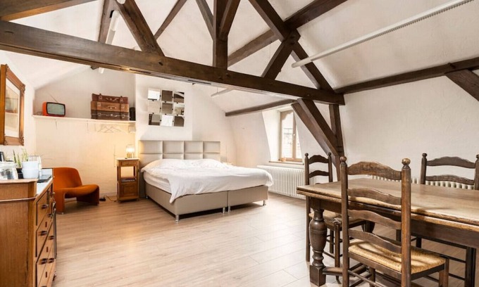 Historical Center Bruges House | ROOM N°4 - Bruges City Center Suite Stays