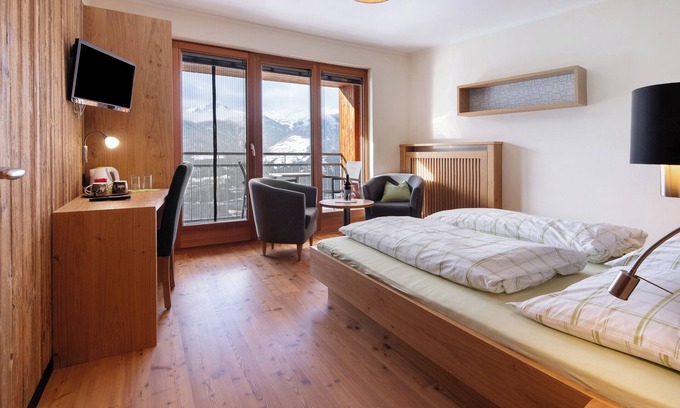 Sluderno Apartment | Room 'Ortlersuite Zi 4' with Mountain View, Shared Garden and Balcony