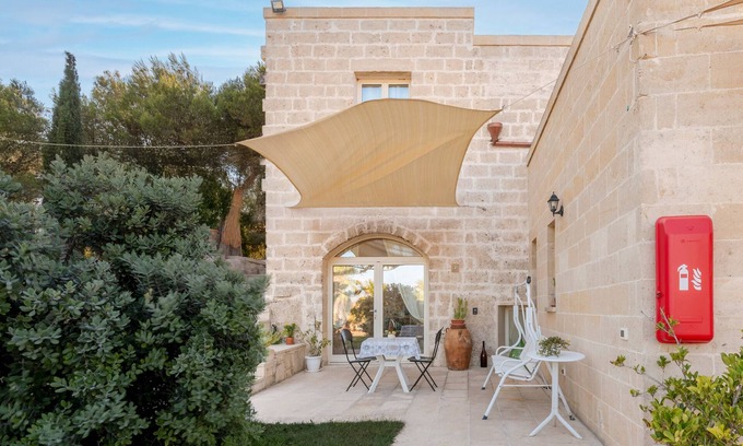 Otranto Apartment | Room 'Sole - 3' with Sea View, Wi-Fi and Air Conditioning