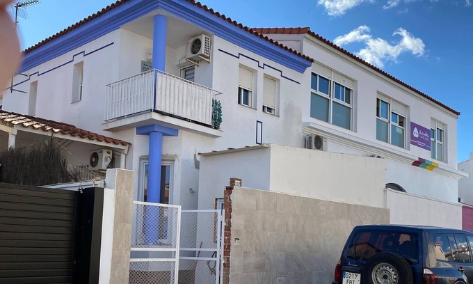 Mairena del Aljarafe Bed & Breakfast | room to rentth a private bathroom