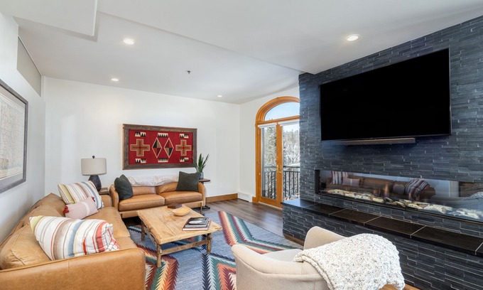 Mountain Village Condo | Room to Roam! Renovated Private 4-Bedroom Lodge Retreat With Mountain Views
