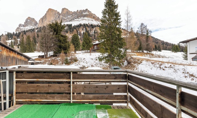 Vigo di Fassa House | Room 'Tripla 1' with Mountain View, Balcony and Wi-Fi