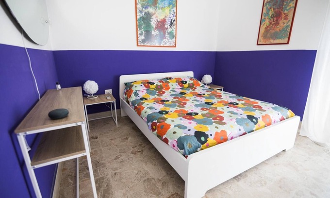 Reggio Calabria Bed & Breakfast | Room with private bathroom i city center.