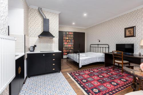 Sololaki Apartment | Room with quite yard view
