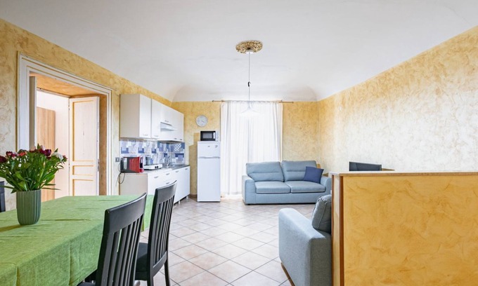 Centro Storico Apartment | Roomy 130 sqm apartment, able to accommodate up to 8 people, located on the 1st floor of a renovated building (NO lift). The property boasts a central location (Restricted Trafffic Area), in the heart of the historic center of Palermo, near Piazza Pretor