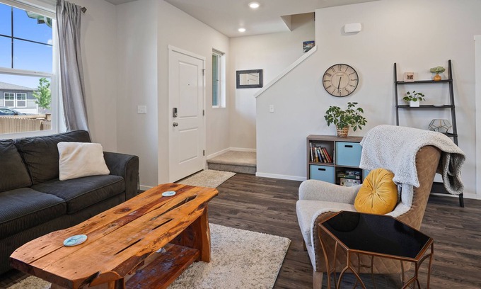Redmond House | Roomy, Bright & Quiet Central Oregon Retreat, Smith Rocks