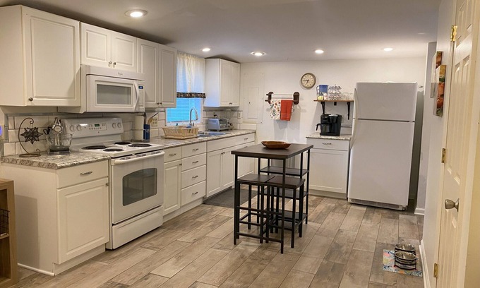 State Road House | Roomy Bungalow in Yadkin Valley Wine Country